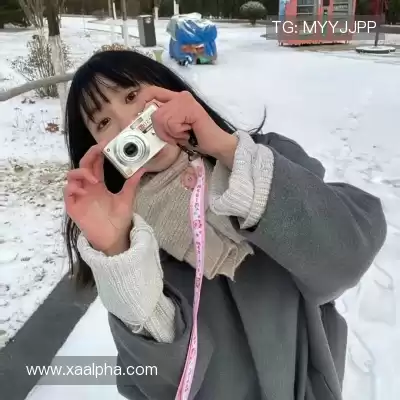 蒙炯芊